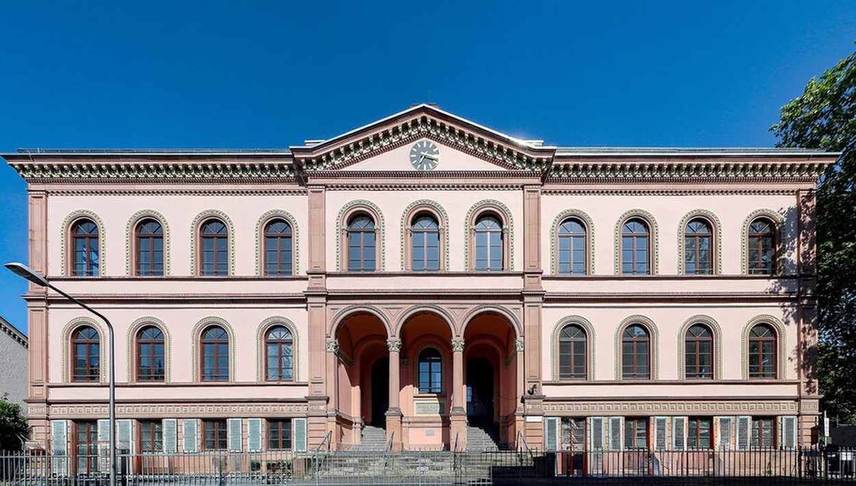 Kunsthaus Wiesbaden stellt neue Website mit multimedialen und barrierefreien Angeboten vor