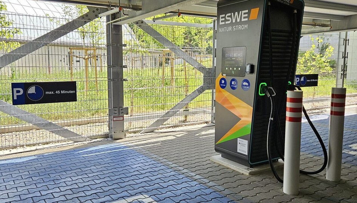 Wiesbaden weitet Ladeinfrastruktur in Lilienparken-Parkhäusern aus