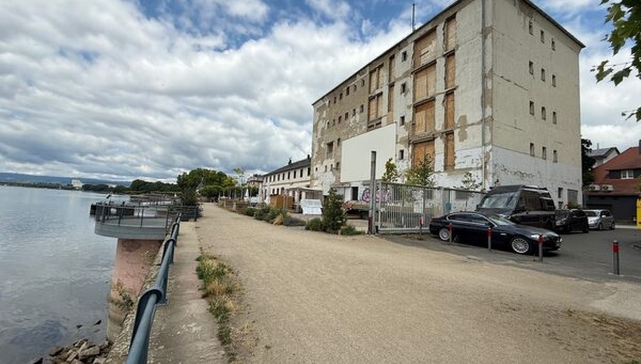 Zollspeicher in Biebrich soll neuer Standort des Instrumentenherstellers Heckel werden Zollspeicher in Biebrich soll neuer Standort des Instrumentenherstellers Heckel werden